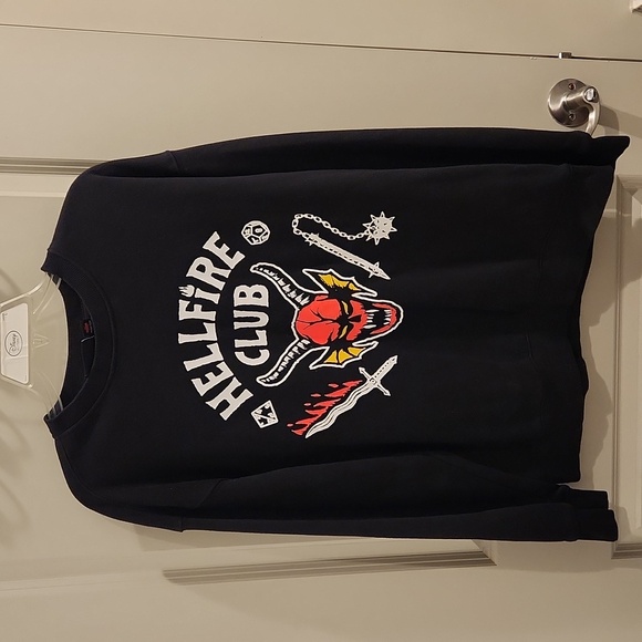 H&M Women's Relaxed Fit Stranger Things Hellfire Club Black Fleece Pullover M - Picture 1 of 6